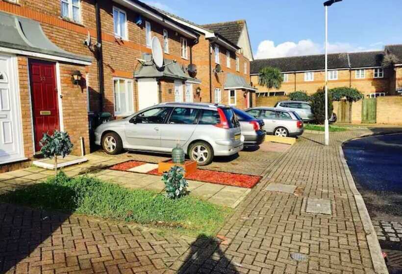 بنسيون Angel House