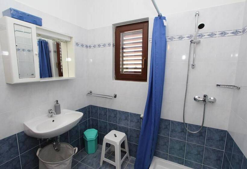 פנסיון Apartments And Rooms Dino