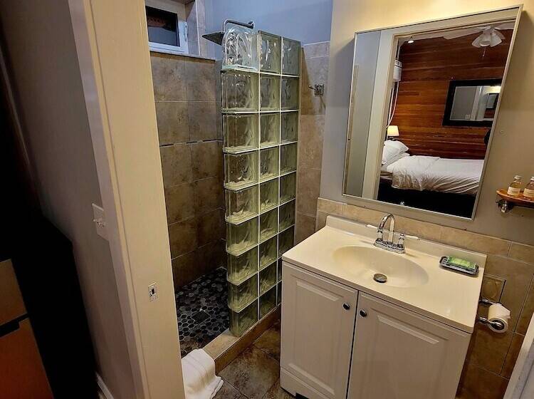 ペンション Bishop Hotel Key West