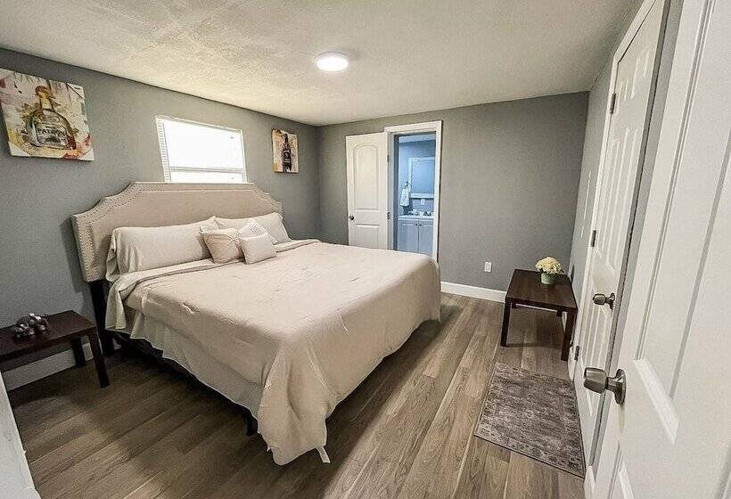 펜션 Modern Space In The Heart Of Tampa