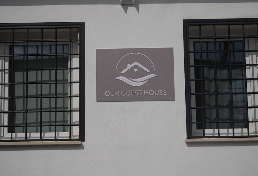 ペンション Our Guest House