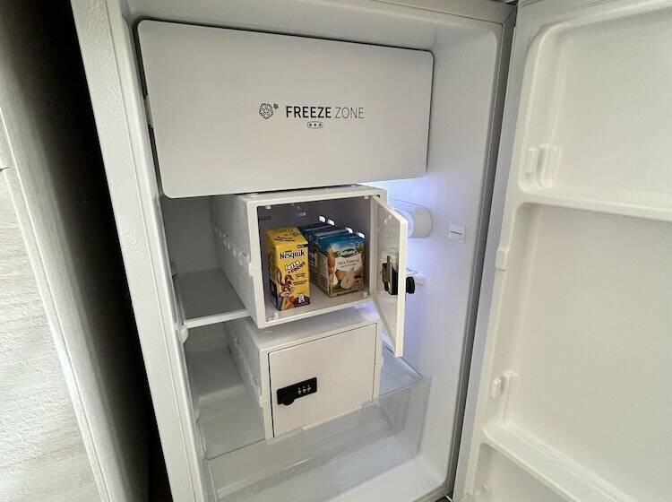 ペンション Our Guest House