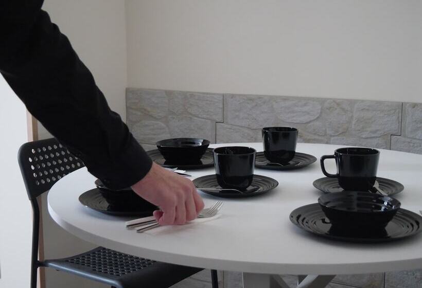 ペンション Our Guest House