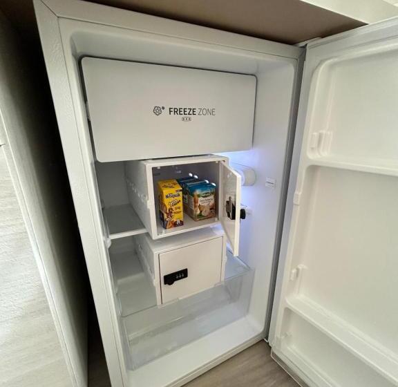 ペンション Our Guest House