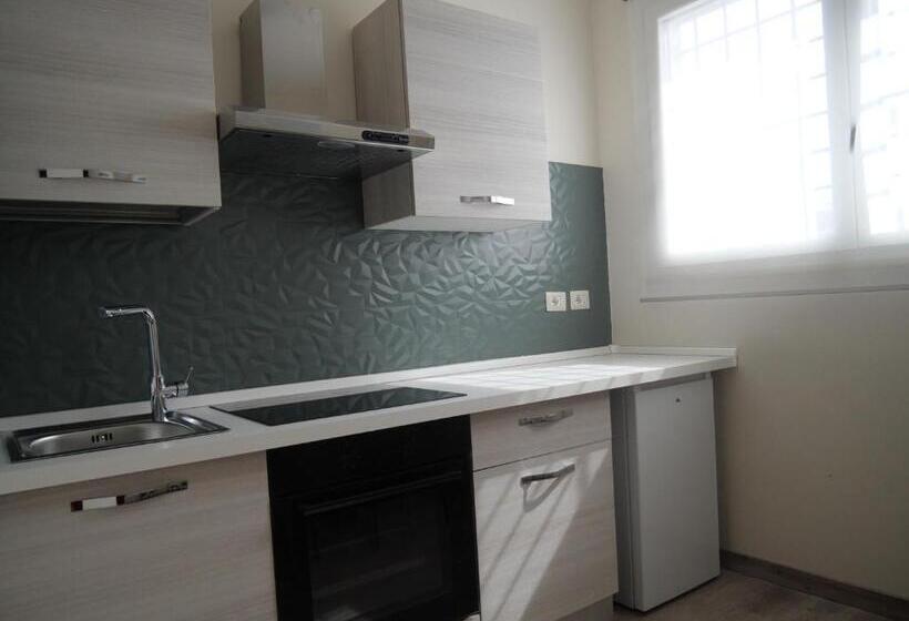 ペンション Our Guest House