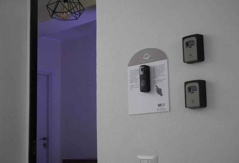 ペンション Our Guest House