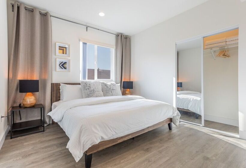 Periwinkle By Avantstay Walk To Staples, Rooftop