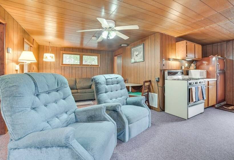 Pet Friendly Alger Cabin   Close To The River!