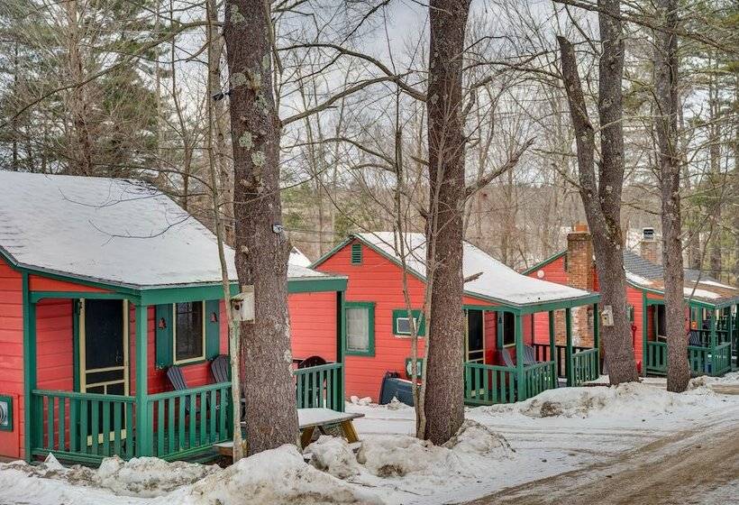 Pet Friendly Laconia Cabin W/ Fireplace + Deck!