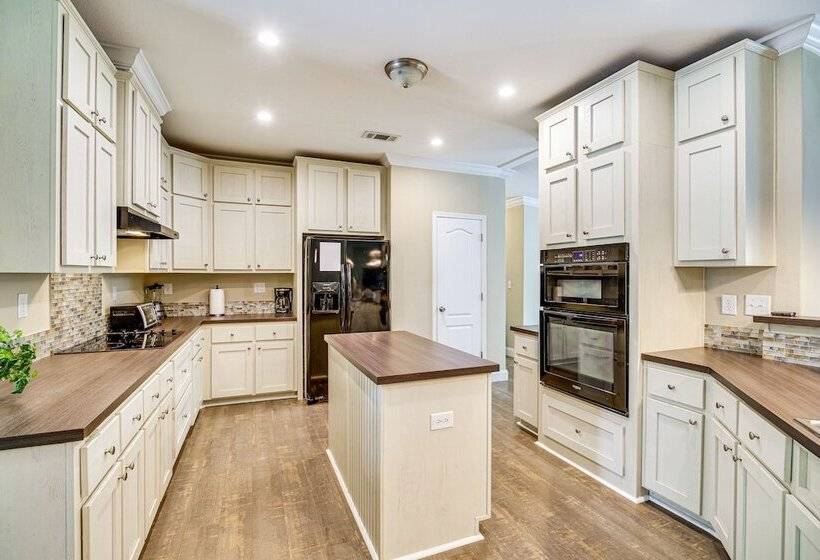 Pet Friendly Palm City Home W/ Yard & Grill!