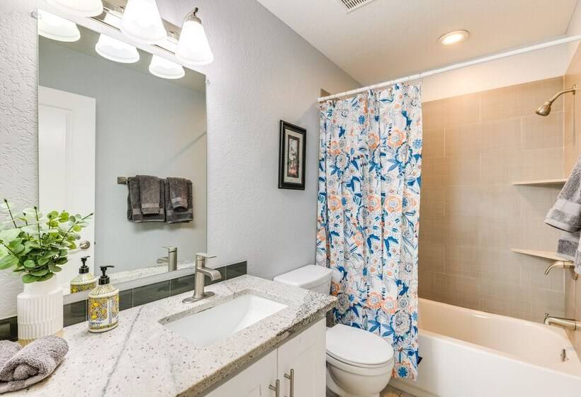 Phoenix Home W/ Private Pool, Fire Pit & Swing Set