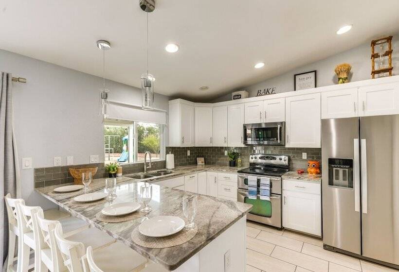 Phoenix Home W/ Private Pool, Fire Pit & Swing Set