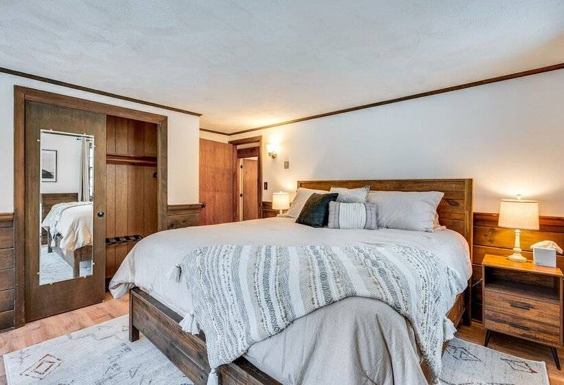 Renovated North Conway Retreat Near Saco River!