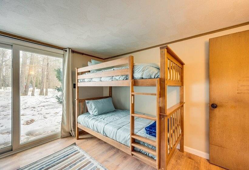 Renovated North Conway Retreat Near Saco River!