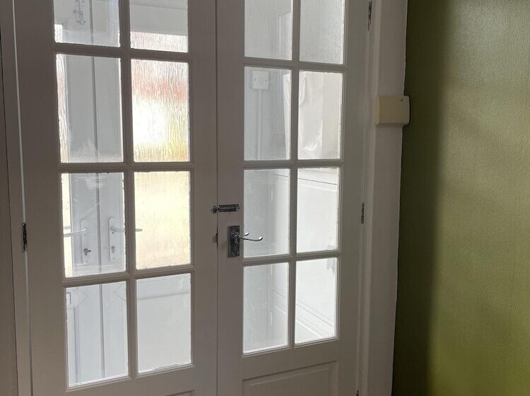 דירת נופש 3 Bed House In Blackpool With Cinema & Hot Tub