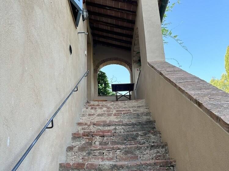 إقامة Borgo Tignano