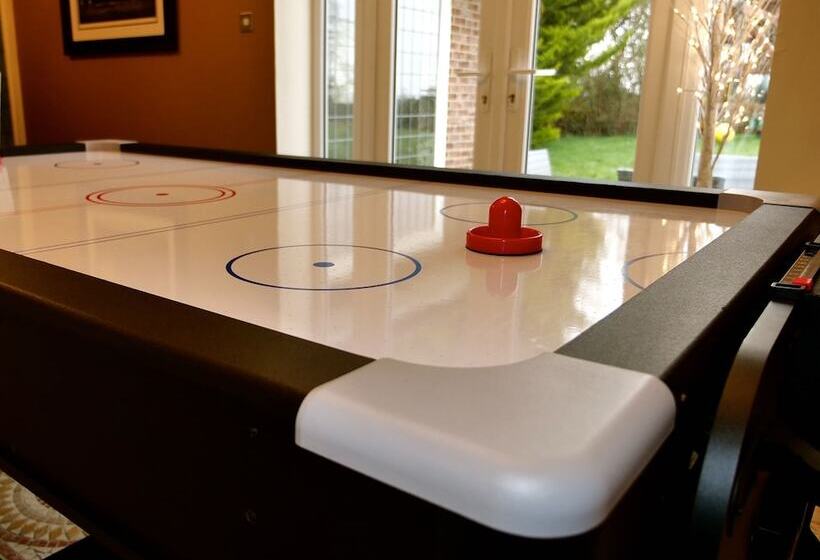 Резиденция Deluxe 2/3 Bed Hottub Skytv