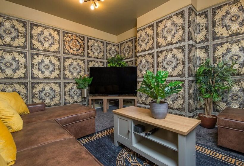 דירת נופש Charming 1 Bed House In London