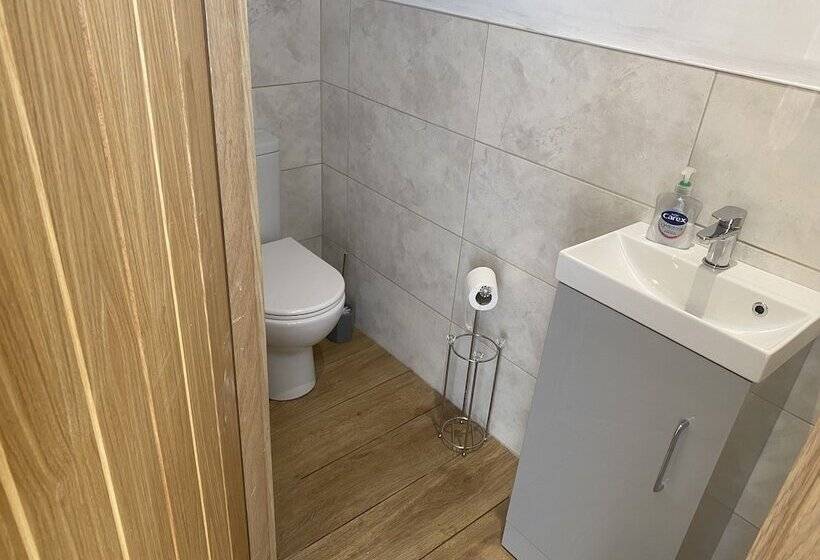 דירת נופש The Annex At Meeks Park Immaculate 2 Bed