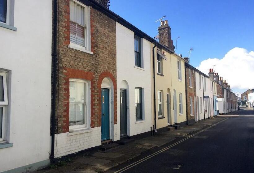 דירת נופש Lovely Fisherman S Cottage Near Beach And Harbour