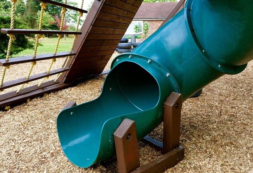 דירת נופש Deluxe 2 Bed Versace Hottub Skytv