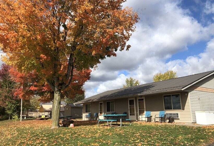 리조트 Rivers Edge