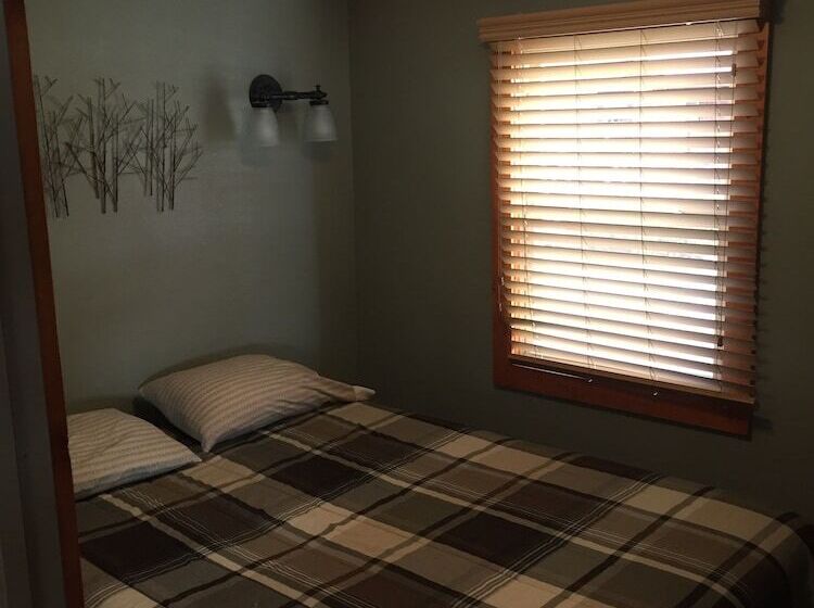 리조트 Rivers Edge