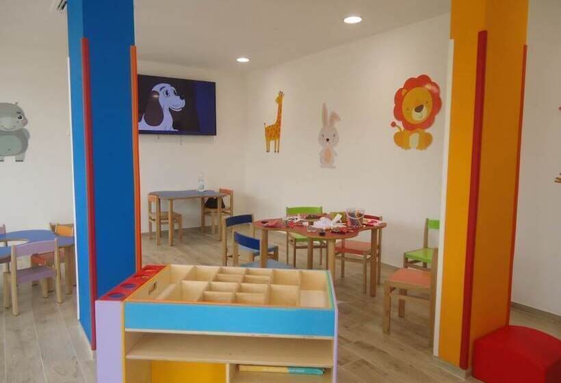 渡假胜地  Villaggio Edy