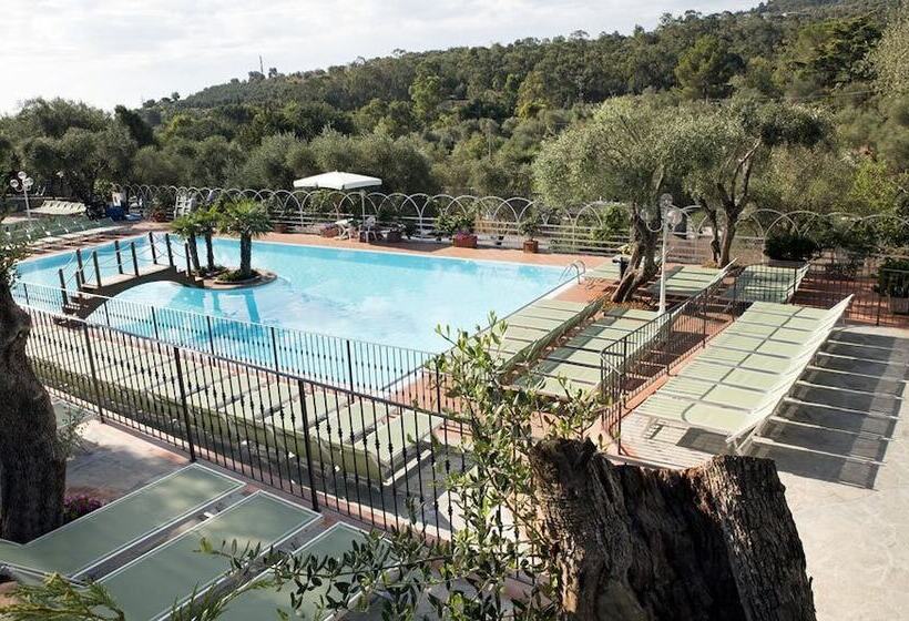 渡假胜地  Villaggio Edy