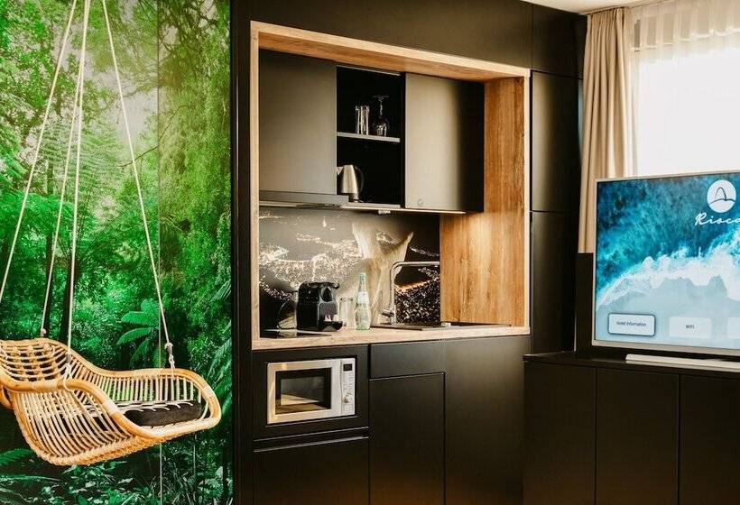 Rioca Hafeninsel Posto 8