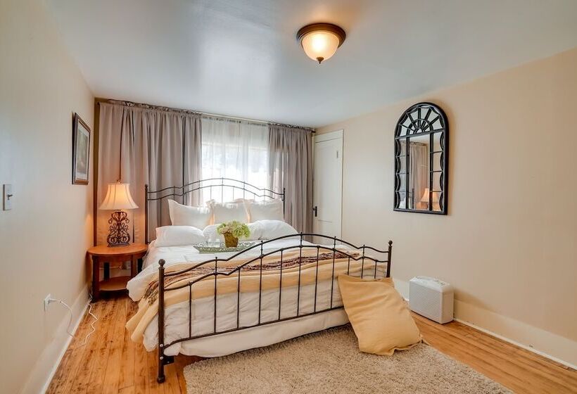 Rusk Retreat W/ Fire Pit, Grill & Countryside View