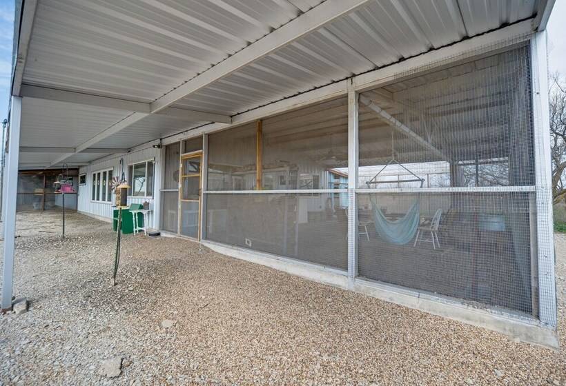 Rustic Coleman Retreat On 300 Acres W/ Hot Tub!