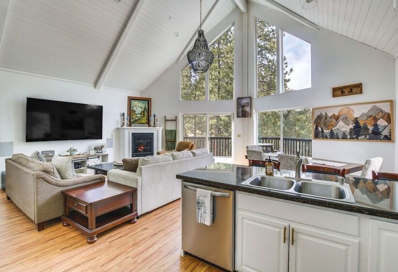 Serene Big Bear Retreat W/ Hot Tub + Game Room!