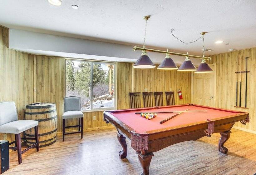 Serene Big Bear Retreat W/ Hot Tub + Game Room!