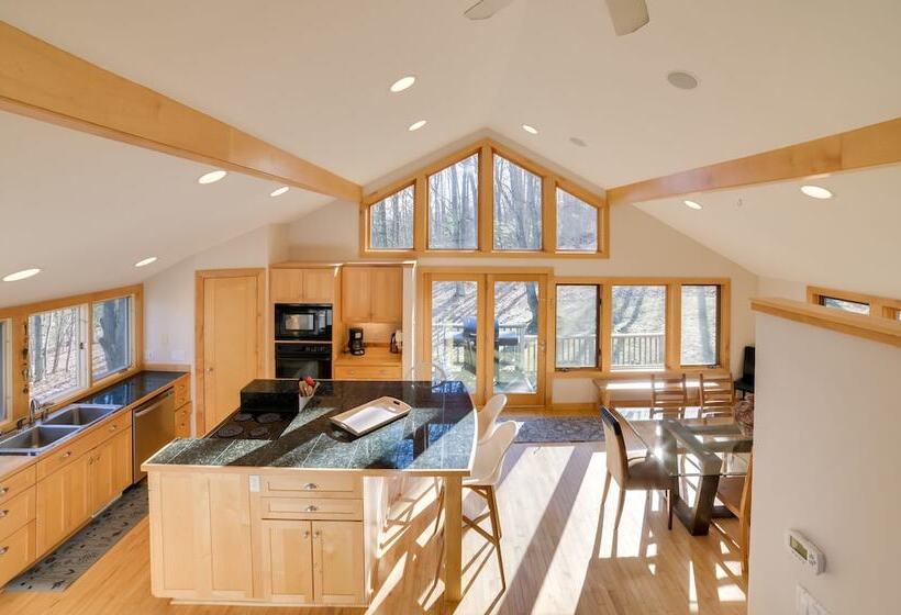 Serene Suttons Bay Home W/ Fire Pit & Wooded Yard