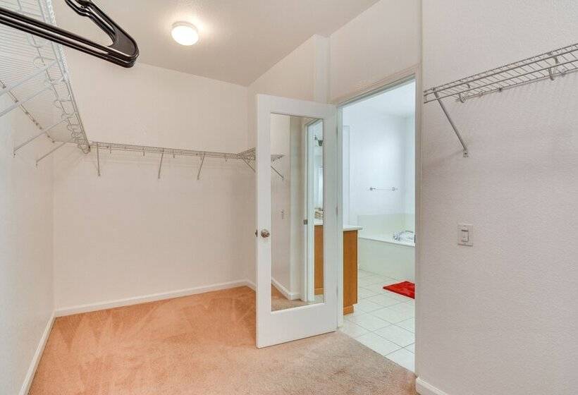 Spacious Merced Home ~ 4 Mi To Downtown!