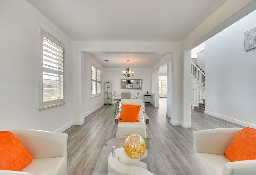 Spacious Merced Home ~ 4 Mi To Downtown!