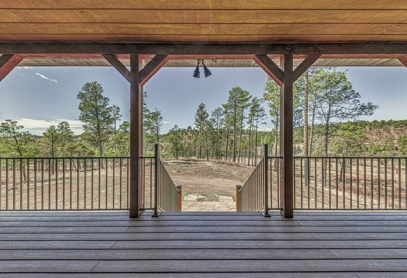 Spacious Ruidoso Home: Hike, Golf, Ski & More!