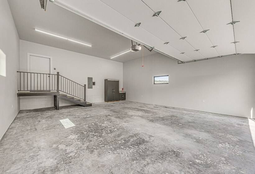 Spacious Ruidoso Home: Hike, Golf, Ski & More!