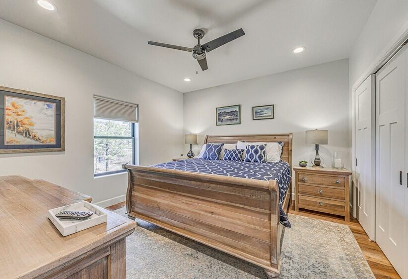 Spacious Ruidoso Home: Hike, Golf, Ski & More!