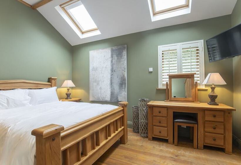 Stable Lodge | Boutique B&b