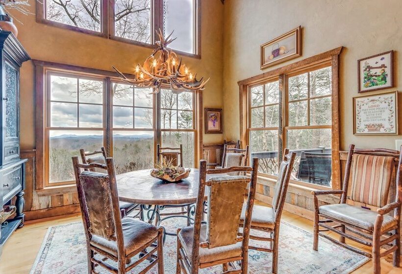 Stunning Blue Ridge Home W/ Hot Tub & Views!