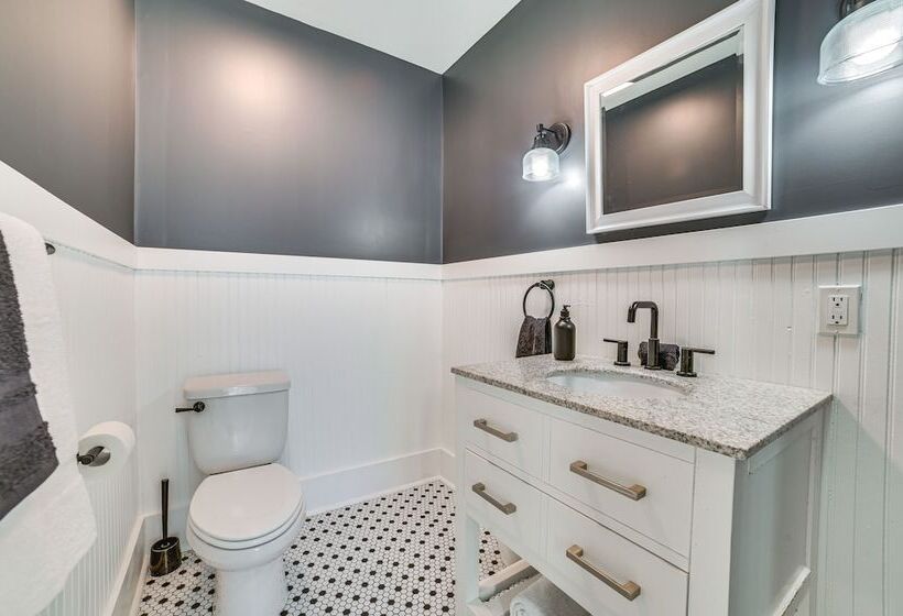 Suttons Bay Home W/ Fire Pit & Water Views!