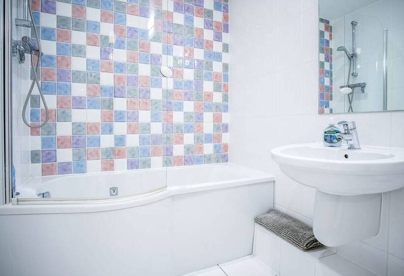 The Beachhouse   2 Bed Townhouse   Saundersfoot