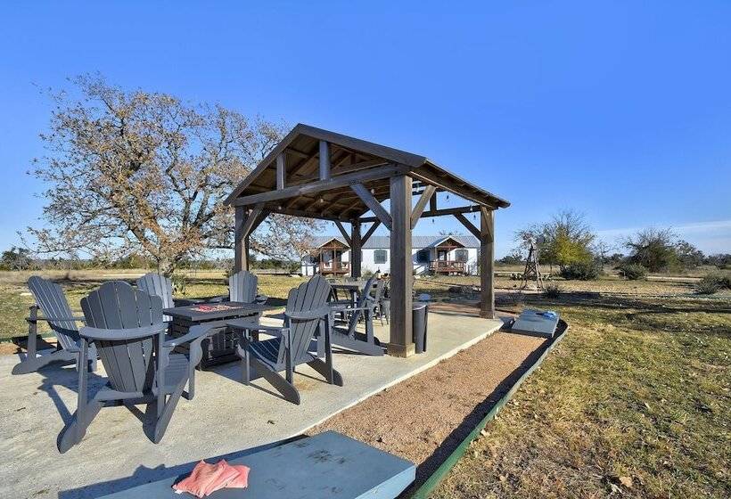 The Meadow Hill Country Sunset Views!