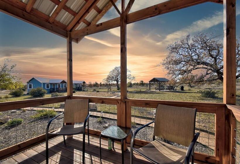 The Meadow Hill Country Sunset Views!