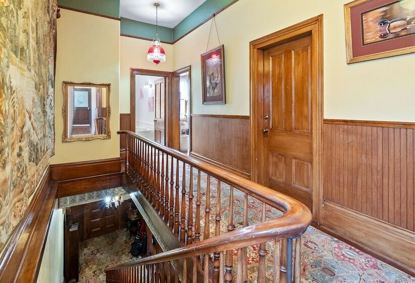 The Orth House Inn By Remotion