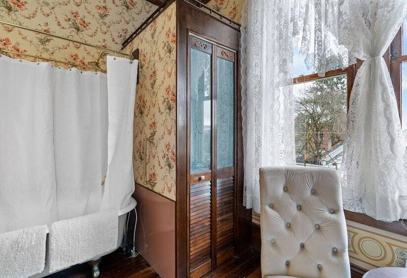 The Orth House Inn By Remotion