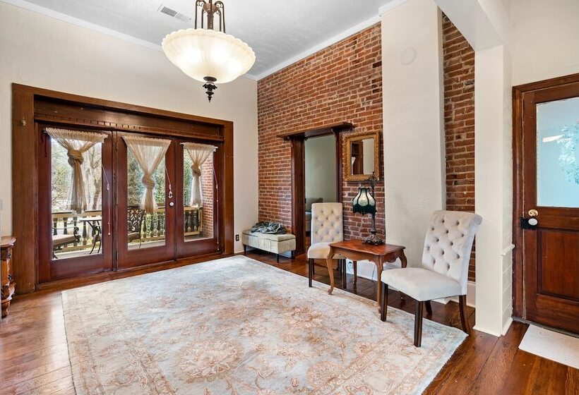 The Orth House Inn By Remotion