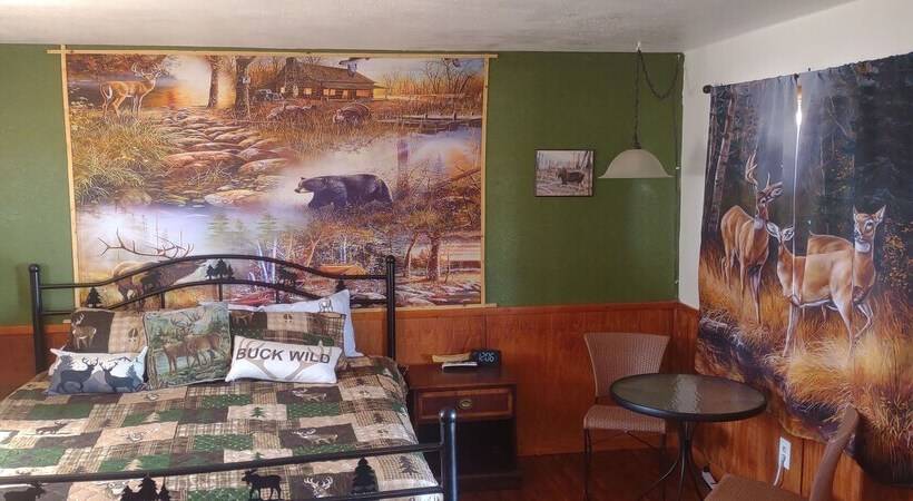 The Yucca Motel And Cabins